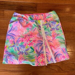 Lily Pulitzer skort. Size 4. Never worn
